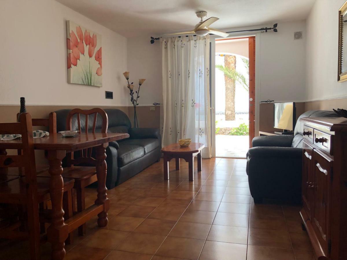 Beachfront Apartment Arona  Ngoại thất bức ảnh