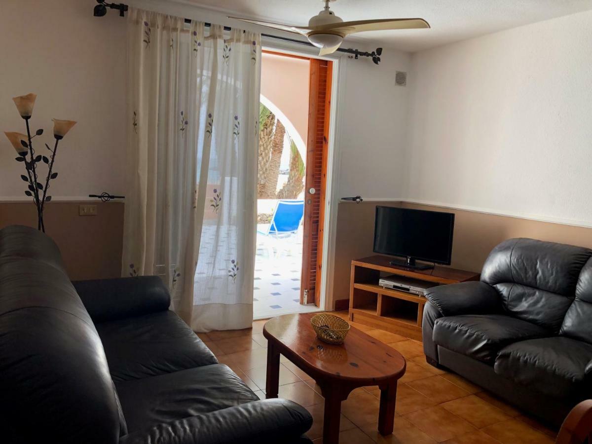 Beachfront Apartment Arona  Ngoại thất bức ảnh